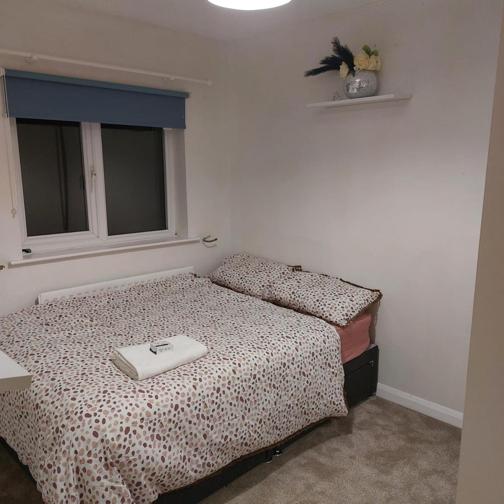 Double Room In A Cul De Sac Area ウェリングボロー エクステリア 写真